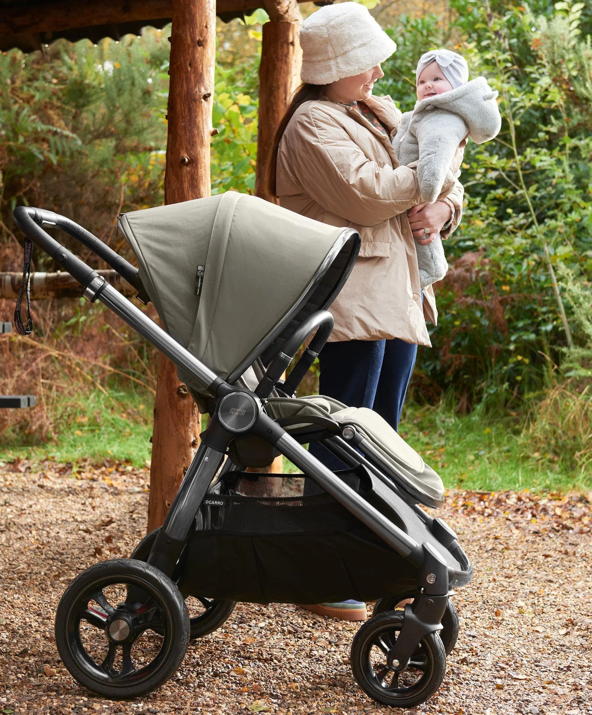 Ocarro Pushchair 8 Piece Complete Bundle with Cloud T Car Seat & Base - Everest