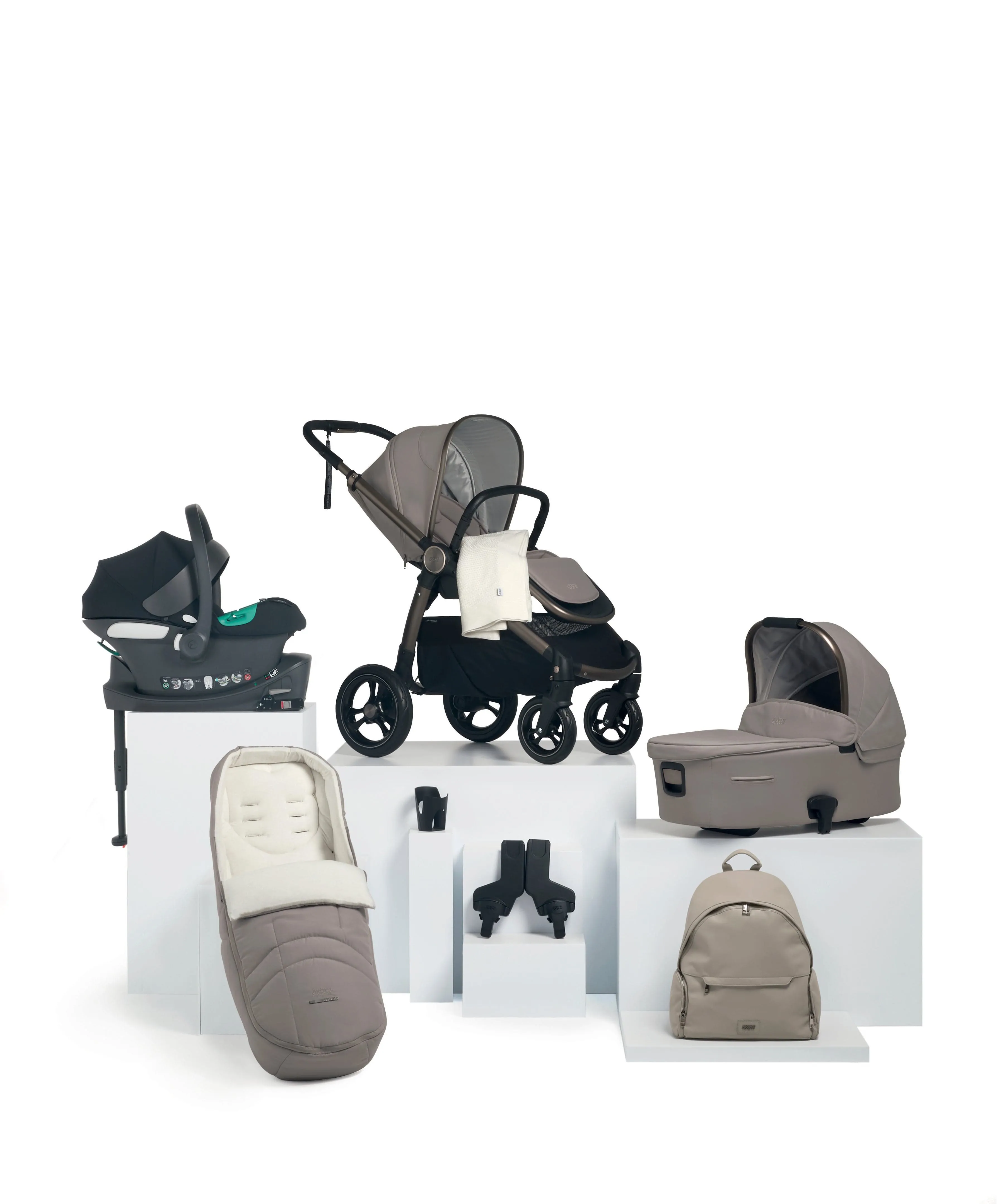 Ocarro Pushchair Complete Bundle with Cybex Aton B2 Car Seat & Base (8 Pieces) - Studio